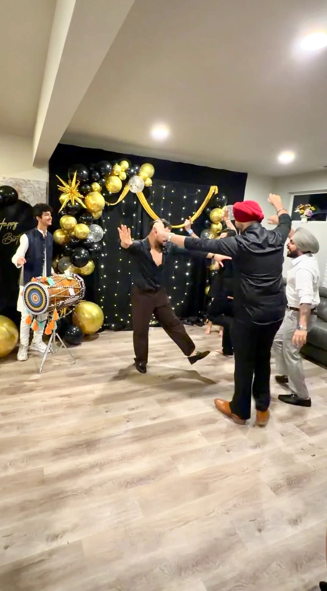 FusionDholi dhol performance